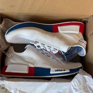 Adidas nmd r1 v2 lush white